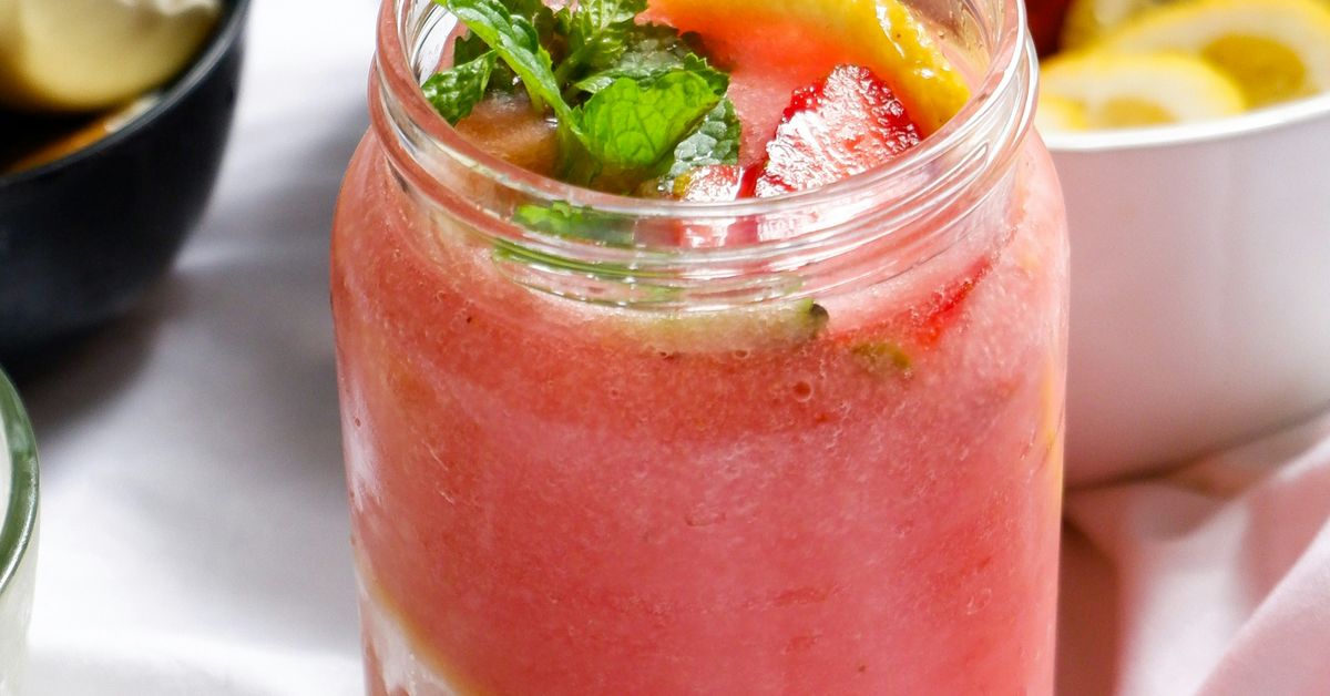 Healthy Smoothies and Juices Nutrient-Packed Beverages